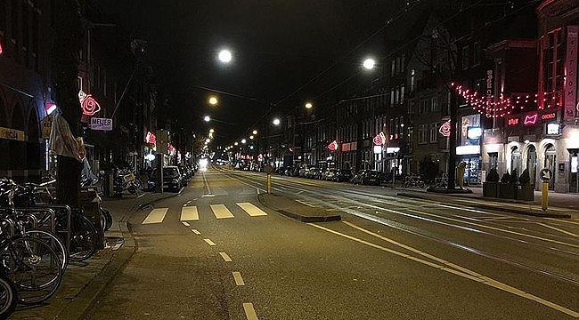 Sokağa çıkma yasağı kontrolü yapan Polis yüzünden bıçaklandı