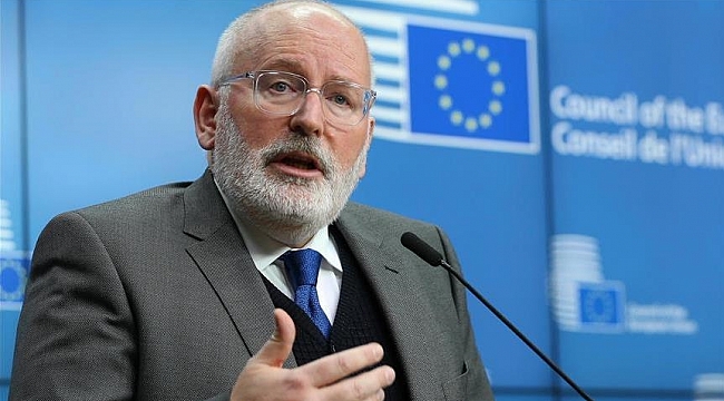 Hollanda'da Sosyal Demokratlar ve Yeşiller İttifakı, Frans Timmermans'ı başbakan adayı gösterdi