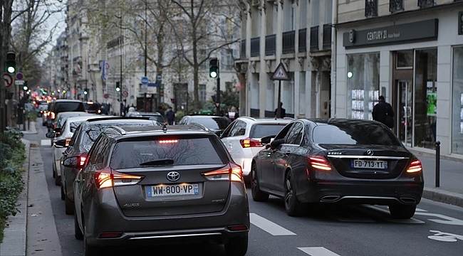 Honderden Taxichauffeurs Verstoren het Verkeer in Frankrijk