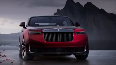 Dünyanın En Pahalı Otomobili Sokakta Görüldü: Rolls-Royce Droptail La Rose Noire